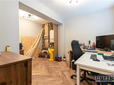 Second Loung / Office